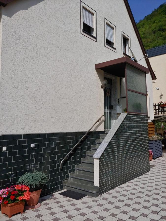 Gaestehaus Rheinburgenblick Kestert Exterior photo
